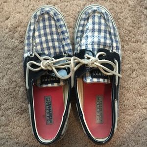 Plaid sperrys